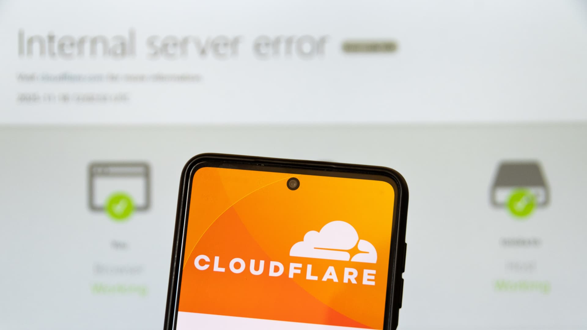 Websites back online as Cloudflare issues fix for dashboard issue