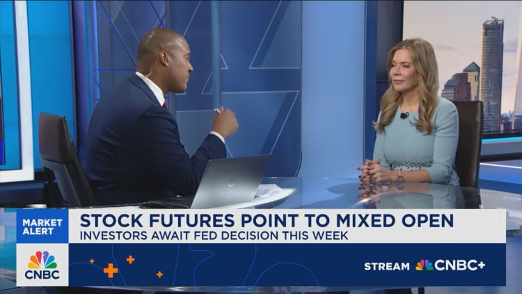 investor, corporate and public sentiments on AI