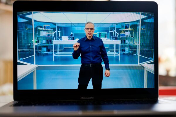 Apple’s chip boss squashes exit rumors, says he’s not leaving the company