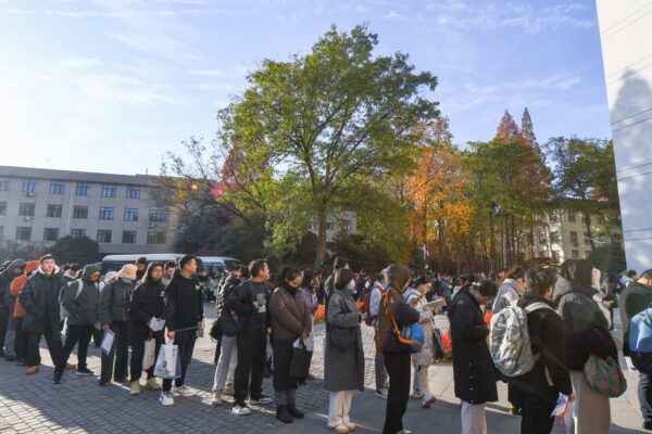 Chinese youth rush for government jobs amid economic headwinds
