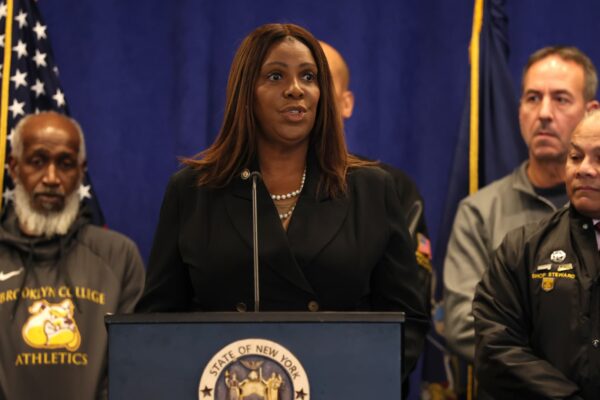 UPS stole Christmas season wages: New York lawsuit