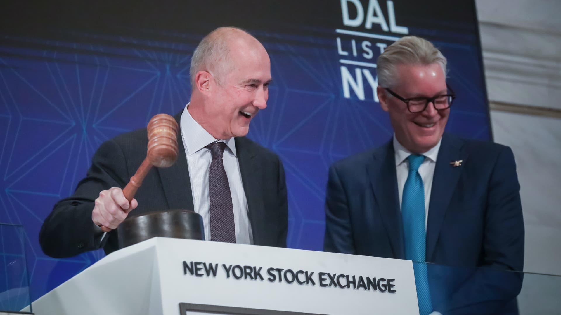 Delta Air Lines president Glen Hauenstein to retire in February