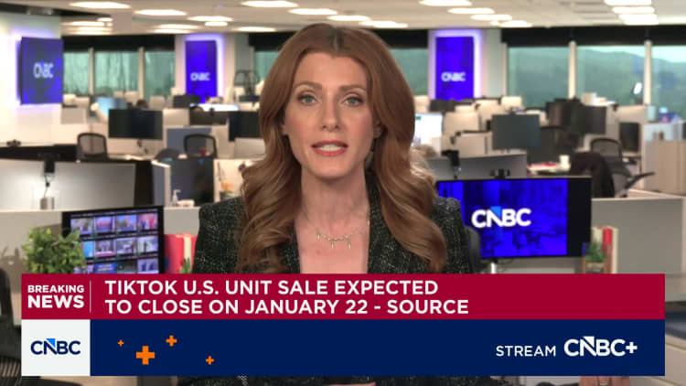 TikTok signs agreement to create new U.S. joint venture, memo says