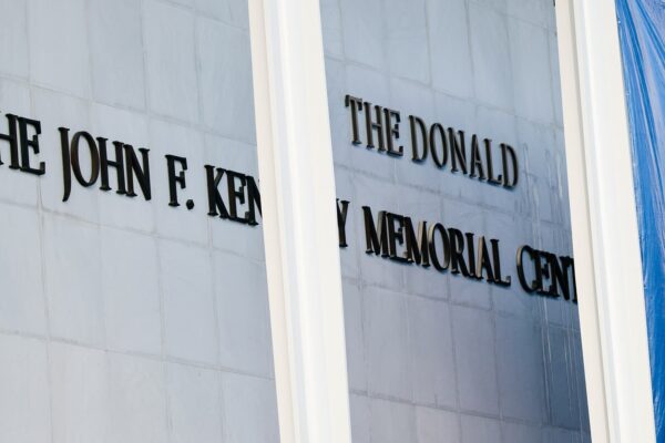 Kennedy Center: Trump added to signage