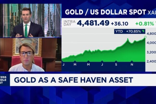 Gold and silver reach fresh highs for second day running