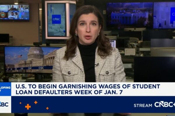 Student loan borrowers at risk of wage garnishment in January