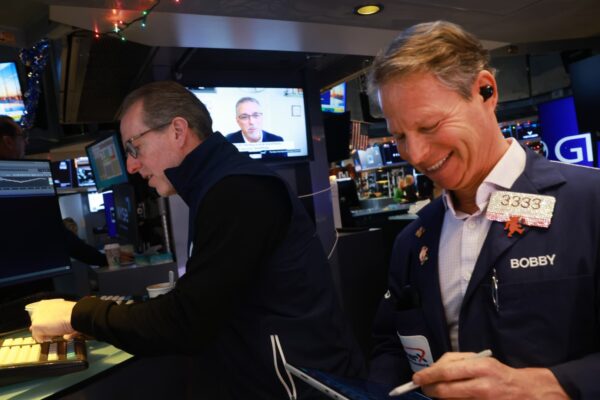 These stocks had big turnarounds in 2025. Where analysts see them heading in 2026