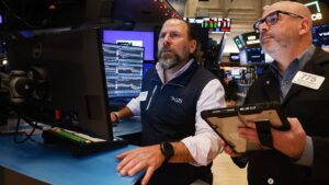 10-year Treasury yield in focus as investors monitor economic data