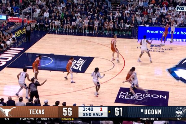 UConn's Solo Ball drains logo 3-pointer to beat shot clock vs. Texas