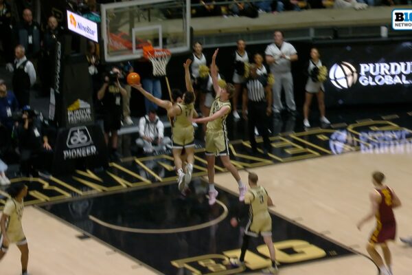 Bobby Durkin finishes tough play in the paint for tough and-one, Minnesota trails Purdue