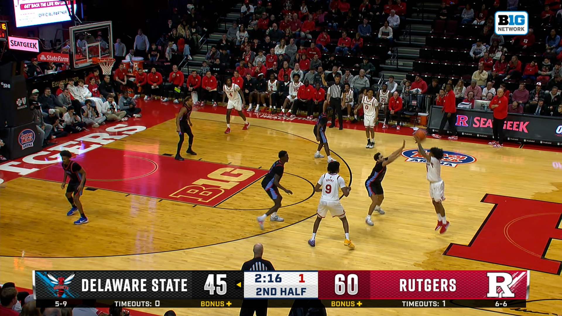 Jamichael Davis hits DEEP logo 3, sealing a Rutgers win over Delaware State