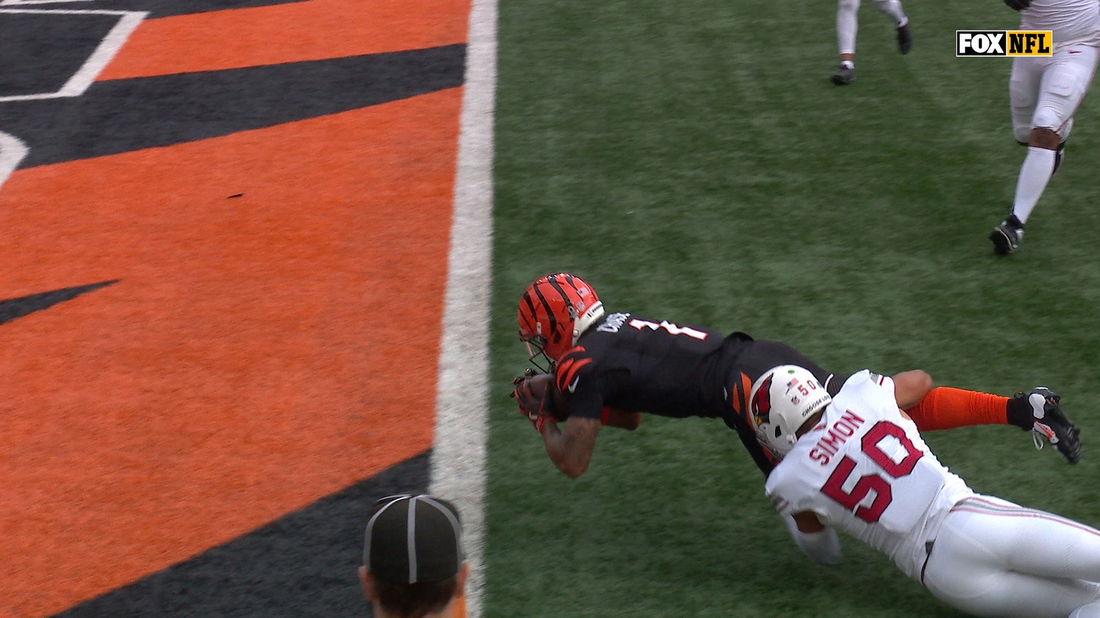 NFL Week 17 Team of the Week: Drake Maye and Derrick Henry Dominate In Wins