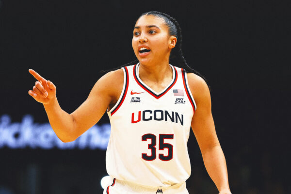 Women’s CBK AP Top 25: UConn Routs Iowa and Stays No. 1, Big Ten and SEC Dominate