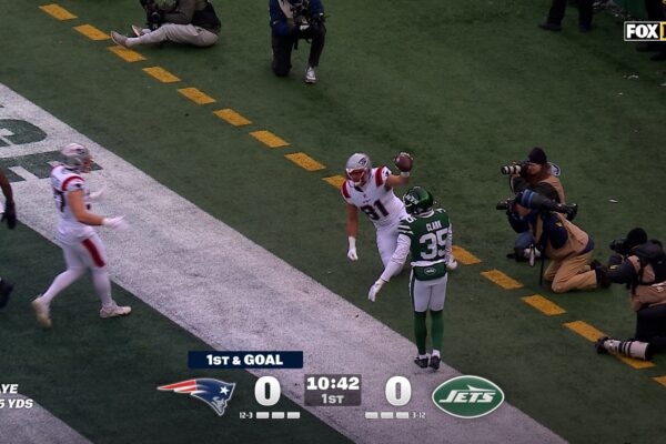 Drake Maye finds Austin Hooper for 2-yard TD, giving Patriots lead over Jets | NFL Highlights