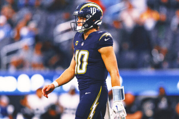 2025 NFL Week 14 Buzz: Justin Herbert Update; Chiefs Place Simmons on IR