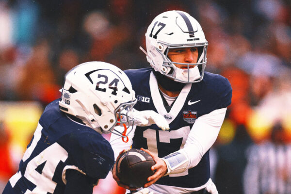 Penn State Defeats Clemson In Frigid Pinstripe Bowl at Yankee Stadium