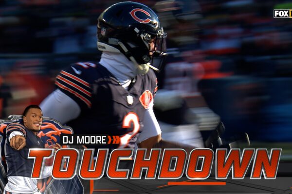 Caleb Williams hits DJ Moore for RIDICULOUS touchdown, extending Bears' lead over Browns | NFL Highlights
