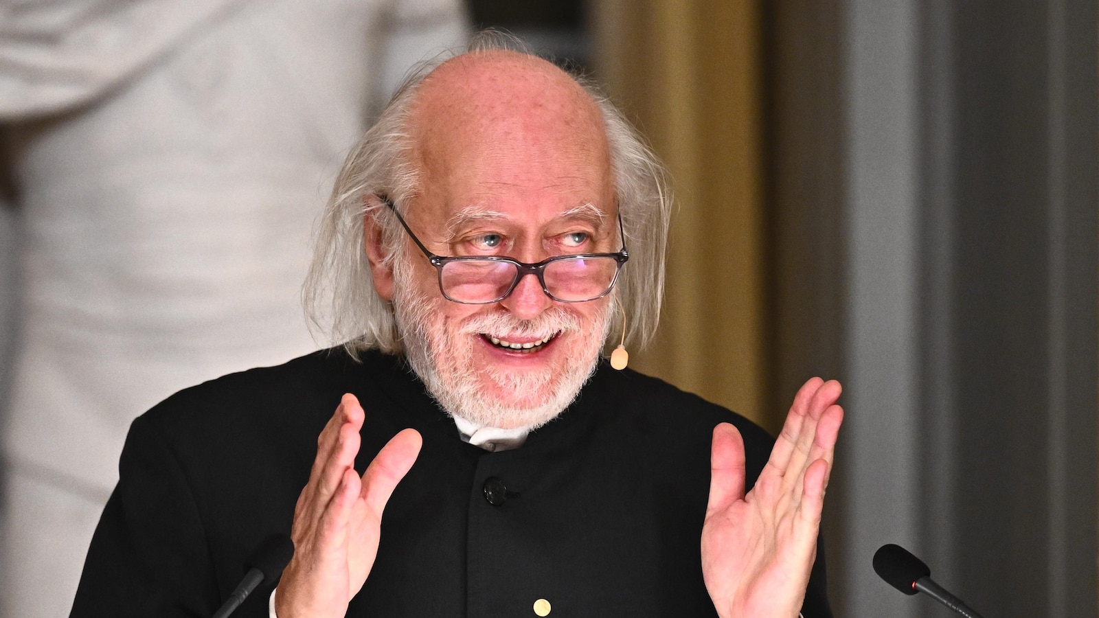 Nobel literature laureate Krasznahorkai delivers rare lecture in Stockholm