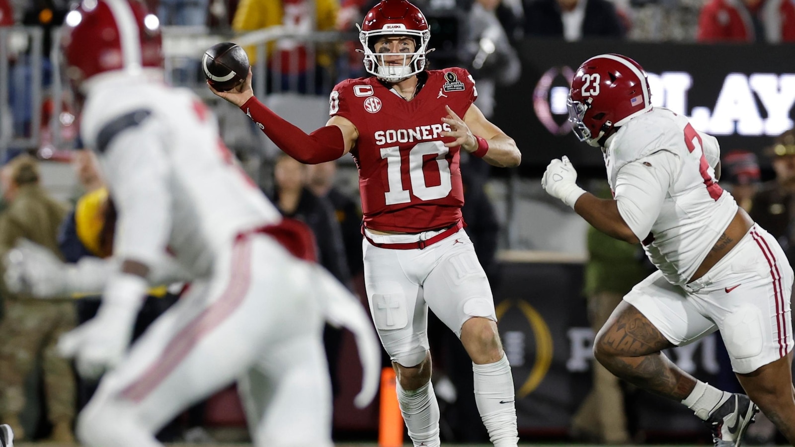 50 Cent’s ‘Many Men’ electrifies Oklahoma crowd, and Sooners score two plays later