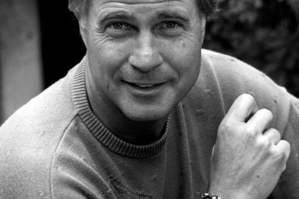 ‘Buck Rogers’ star Gil Gerard dies at 82