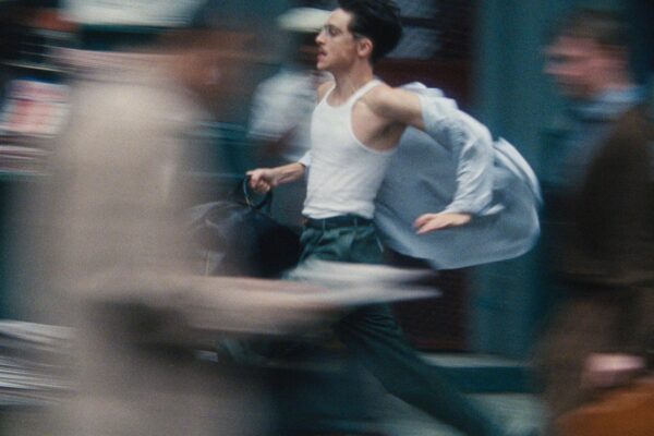 Movie Review: An electric Timothée Chalamet is the consummate striver in propulsive ‘Marty Supreme’