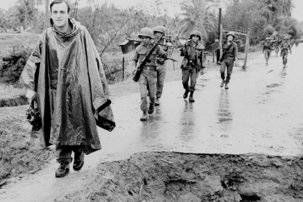 Pulitzer Prize-winning correspondent Peter Arnett has died