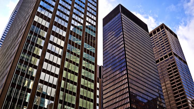 Commercial real estate dealmaking slows again in November