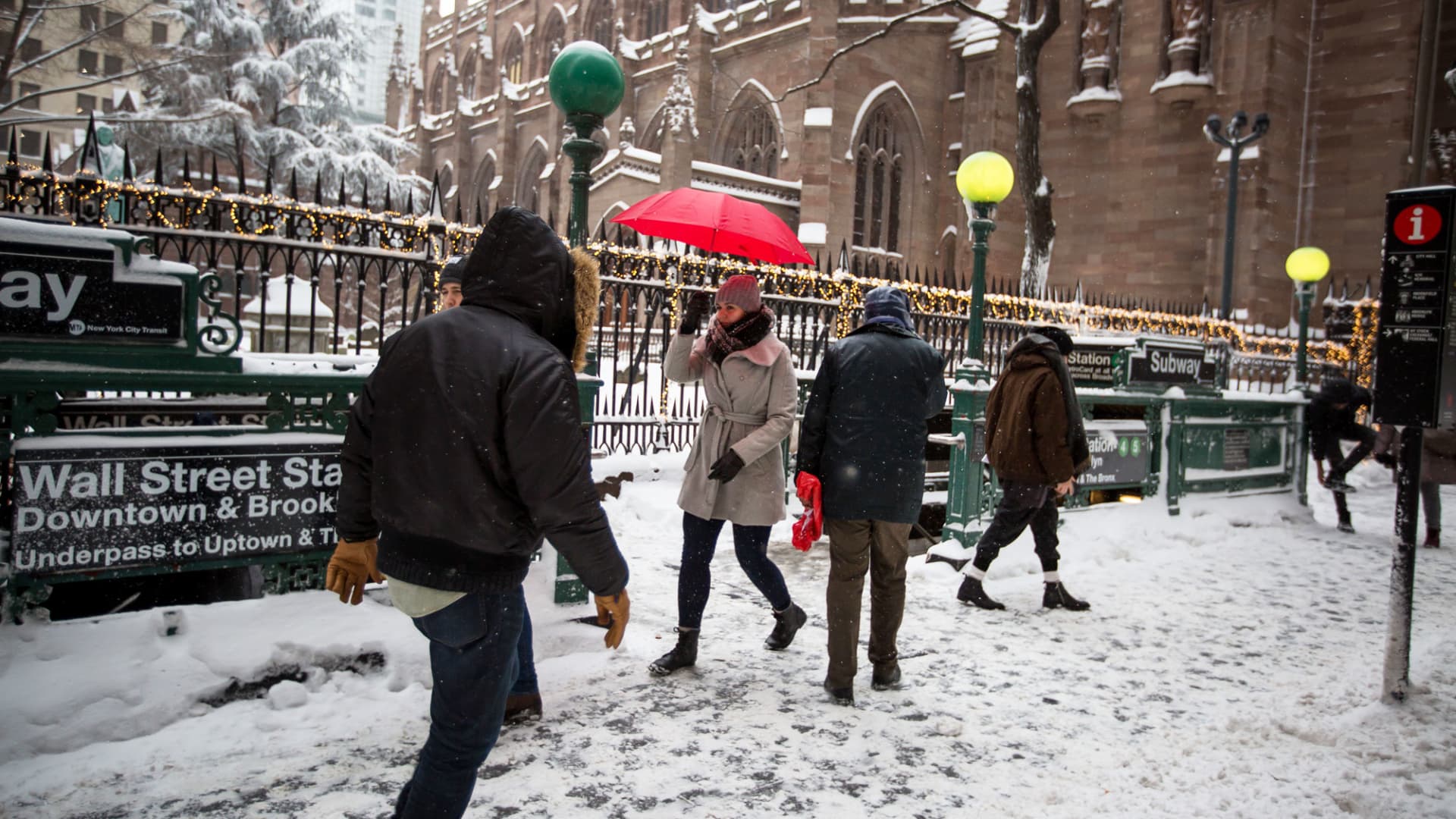 Here are the 2 big things we’re watching in the stock market in the week ahead