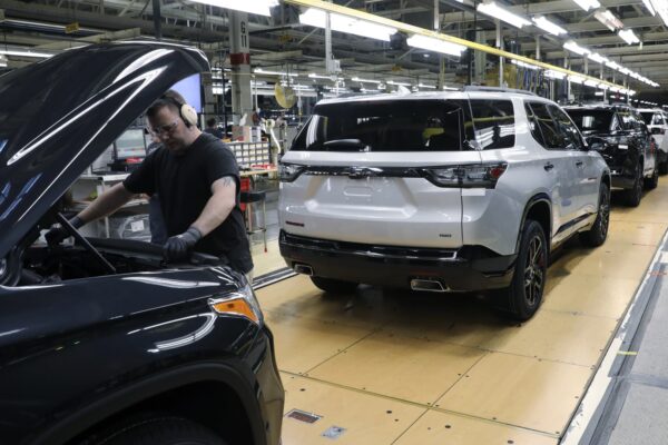 GM plans to top Ford in U.S. production amid Trump’s tariff