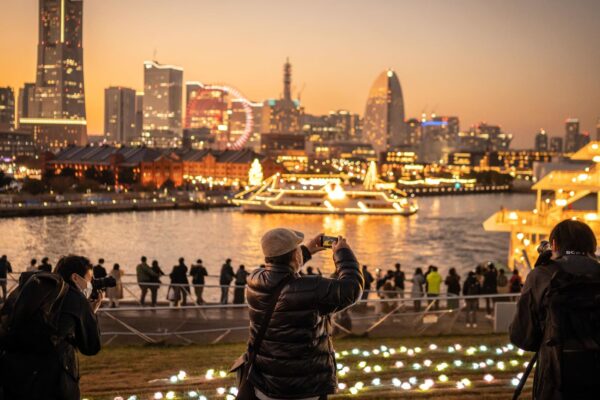 Japanese stocks open at record highs as expectations of snap poll rise