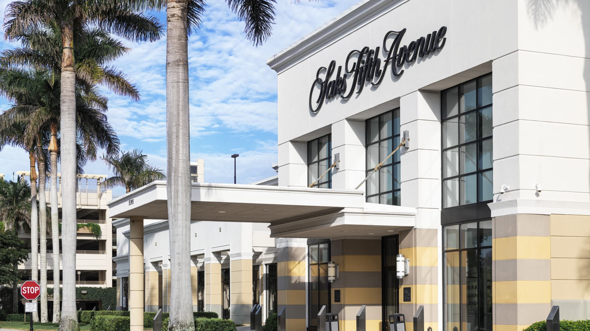 Saks Group reportedly preparing to file bankruptcy after missing debt payment