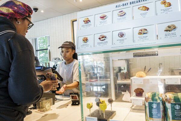 Starbucks to reintroduce loyalty program tiers