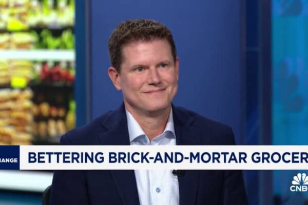 Amazon converting Fresh supermarkets, Go stores to Whole Foods locations