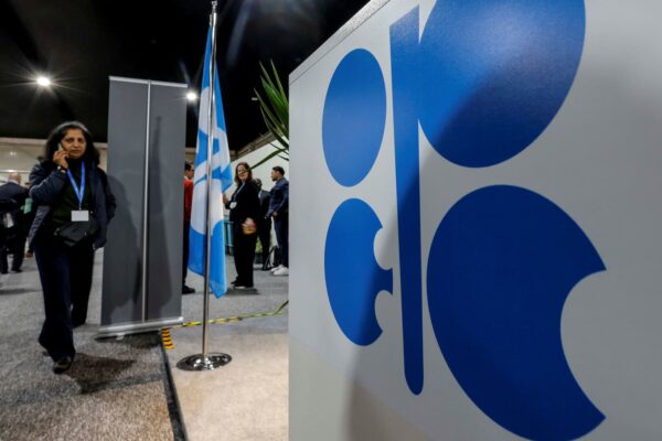 OPEC+ keeps oil output steady amid turmoil among members