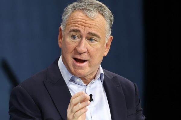 Hedge fund titans soar as the industry’s elite land record gain