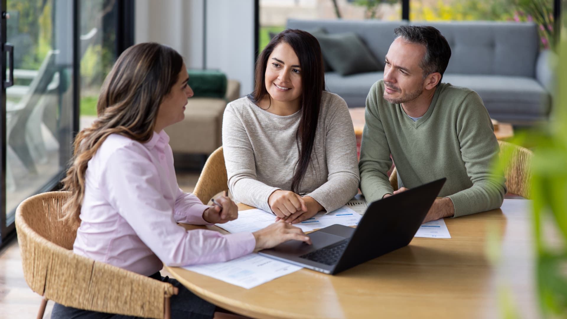 These bonds trounced cash in 2025, and they could still offer solid returns for investors