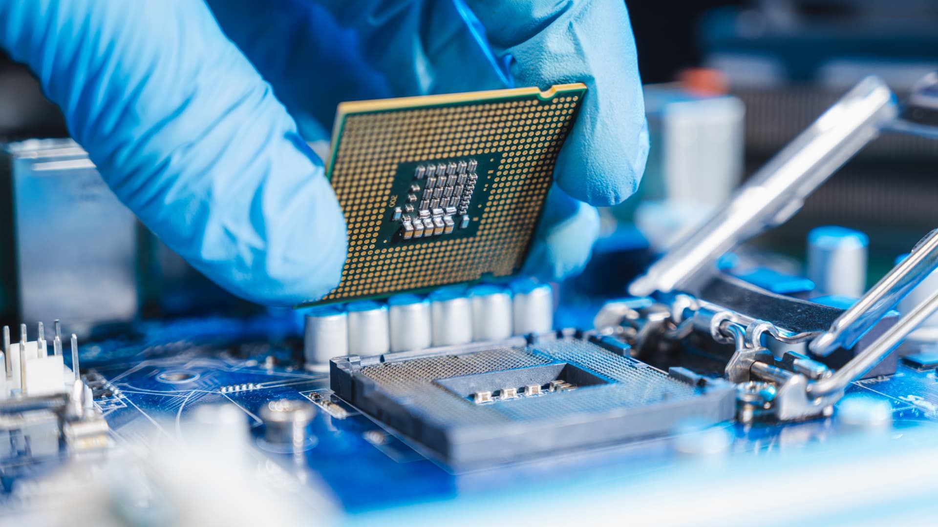 Morgan Stanley loves these AI memory stocks