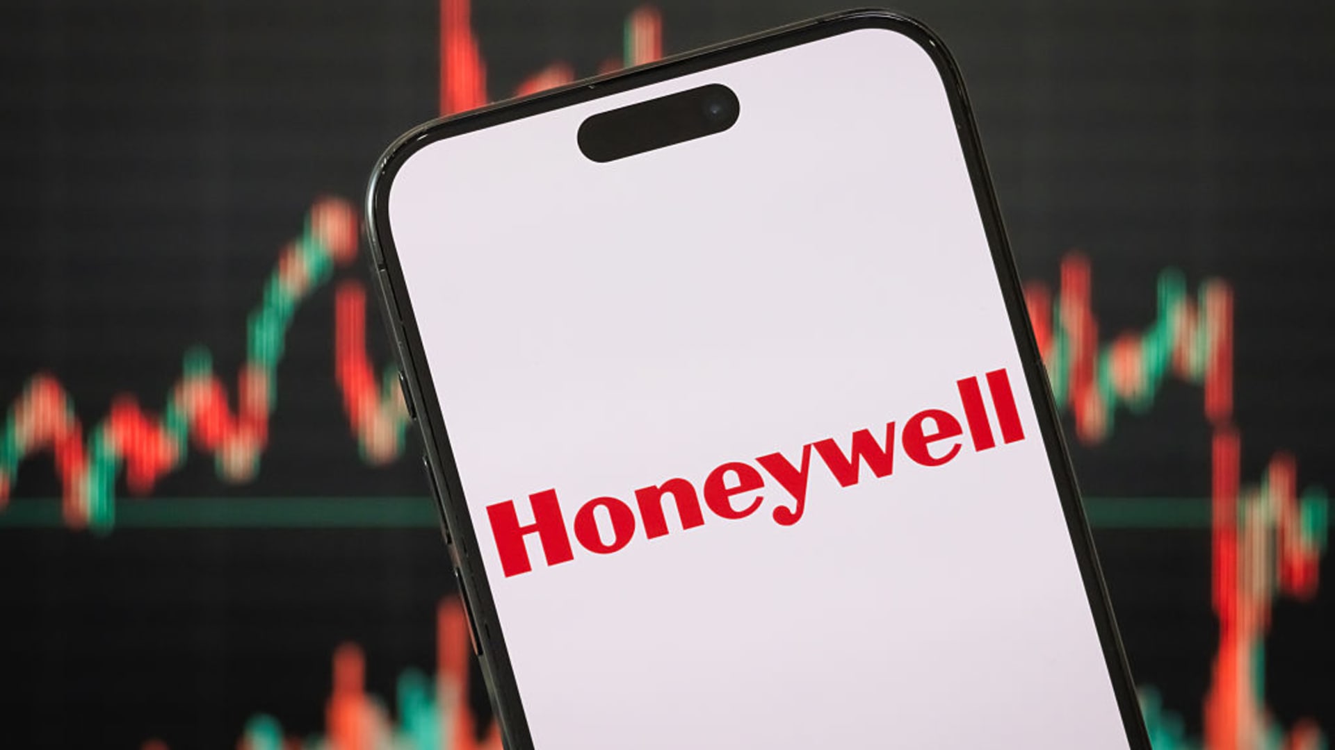 Honeywell is a buy as planned break-up continues, JPMorgan says