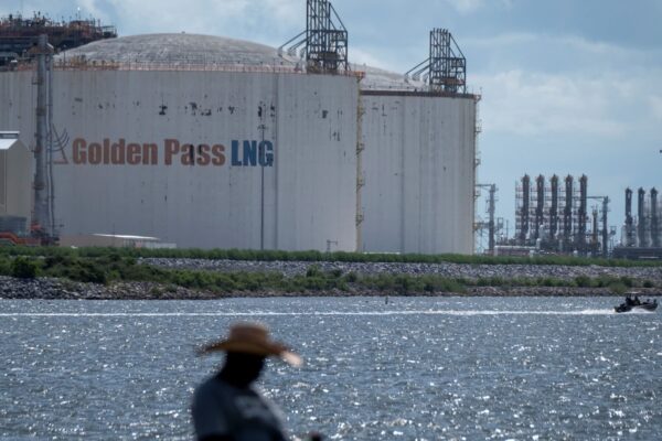 Nautral gas prices soar as Arctic cold forecast to grip U.S.