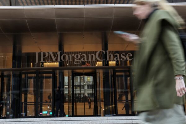 JPMorgan is lower after better-than-expected results. Is it a buying opportunity?
