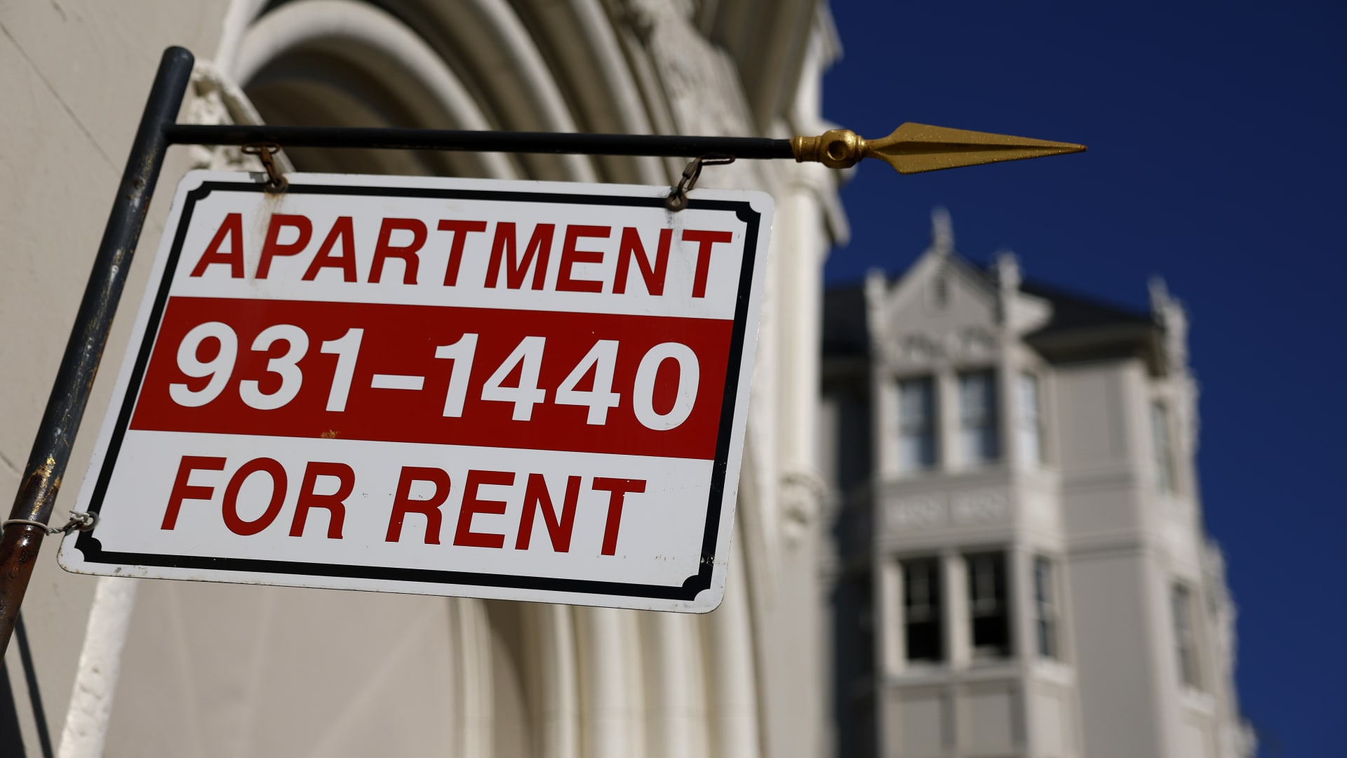 Apartment rents just dropped to the lowest level in 4 years