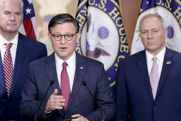 House passes spending package as lawmakers work to avoid shutdown