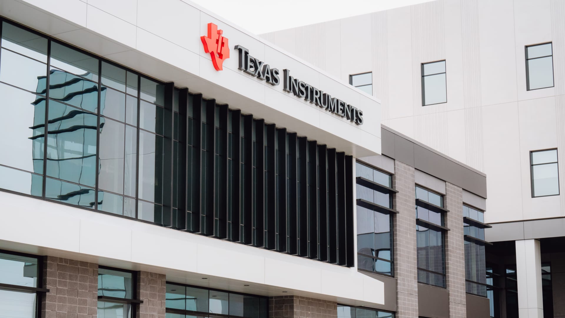 Stocks making the biggest moves after hours: TXN, STX, QRVO