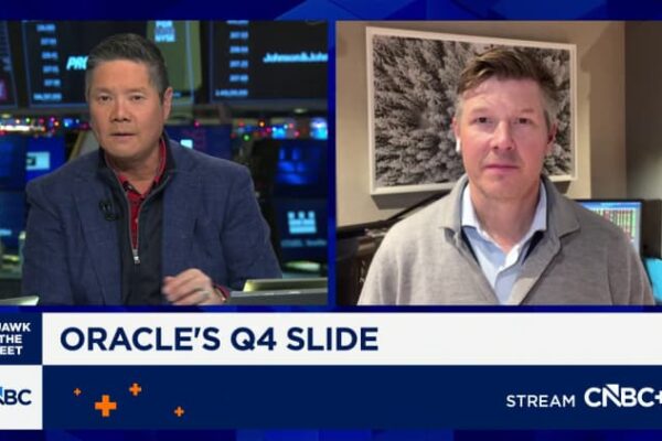 Oracle announces board departures George Conrades and Naomi Seligman