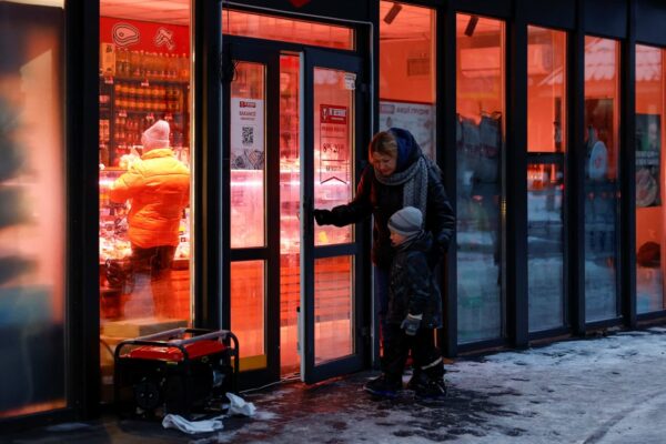 Russian strike leaves 1,700 buildings still without heat