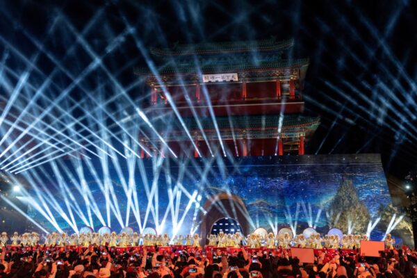 Asia markets slip as investors assess Greenland; await China data