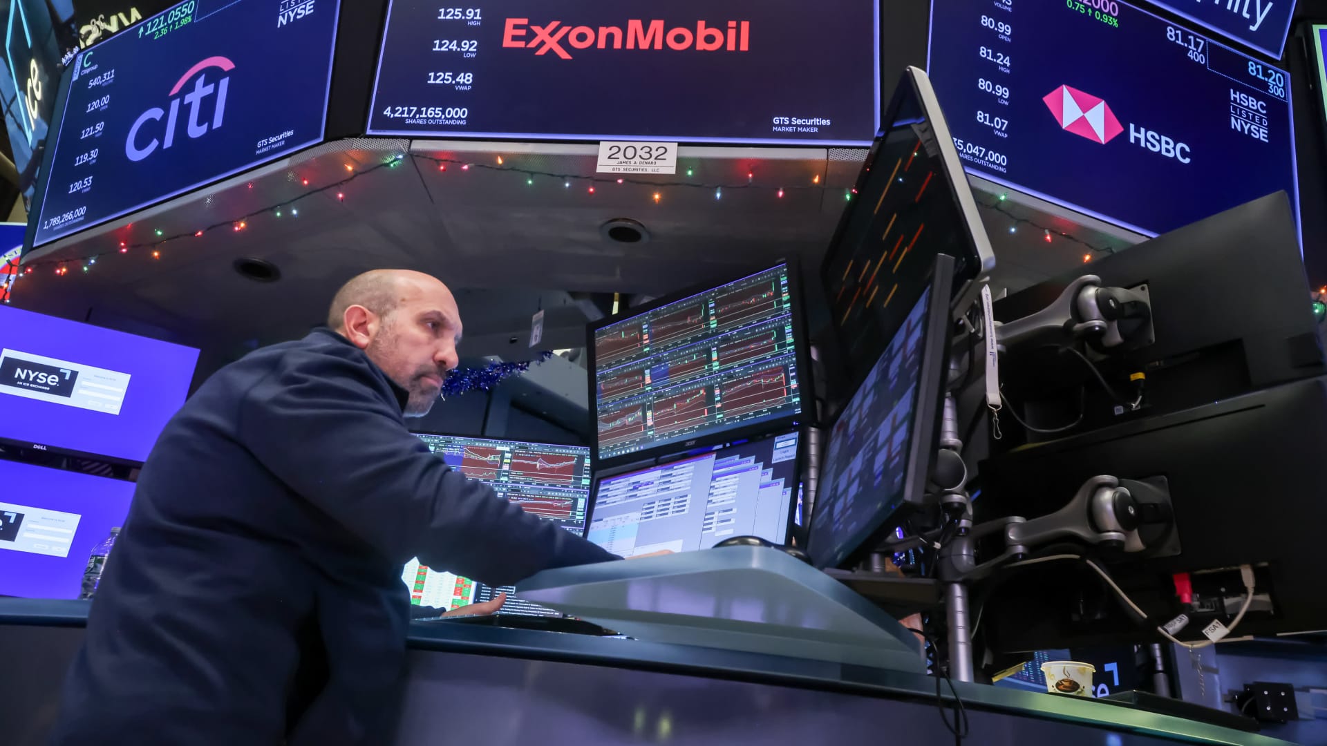 Stock market today: Live updates