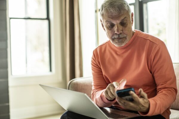 Older workers could use 401(k) money to buy annuities: bipartisan bill