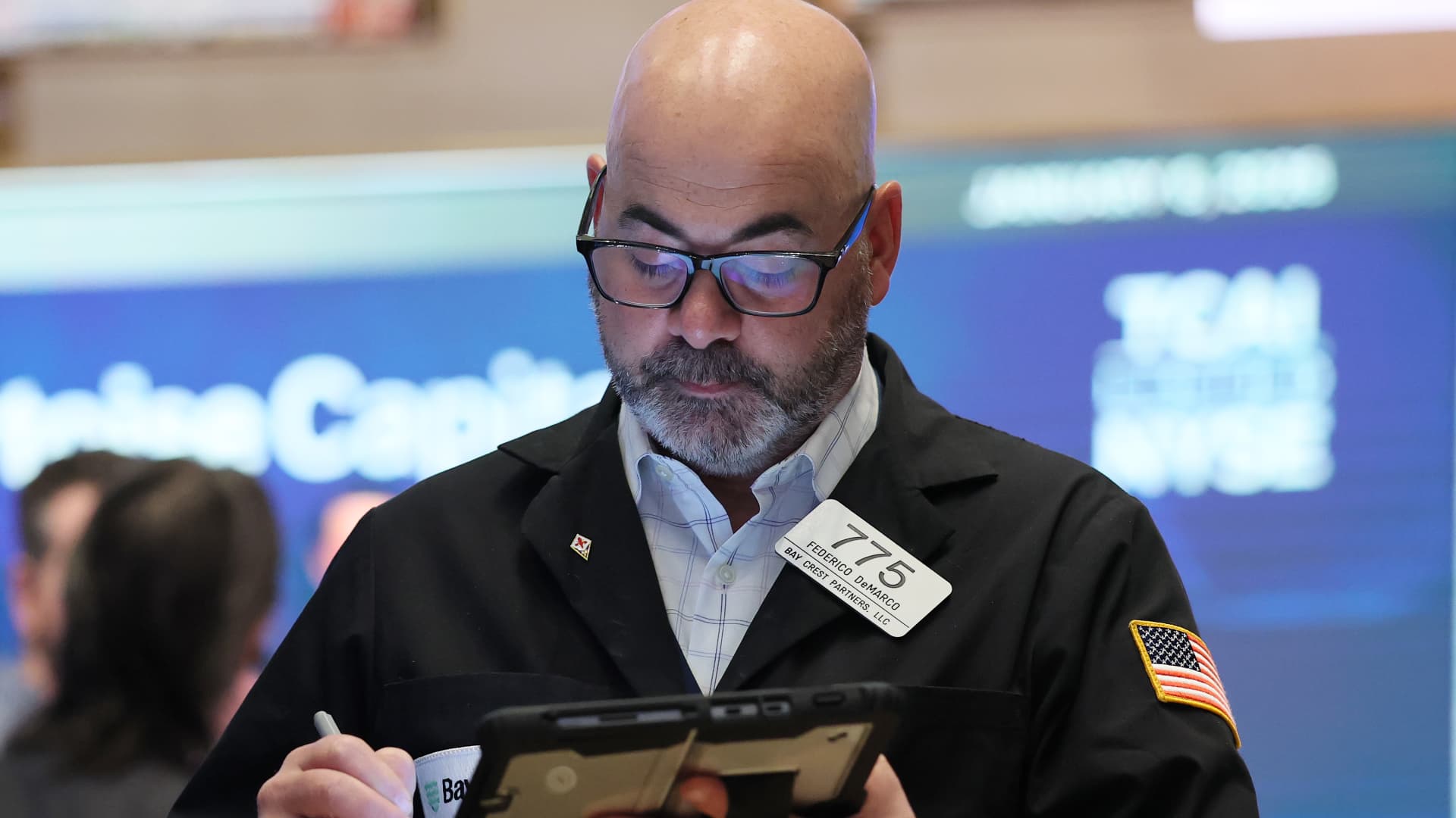 Stock market today: Live updates