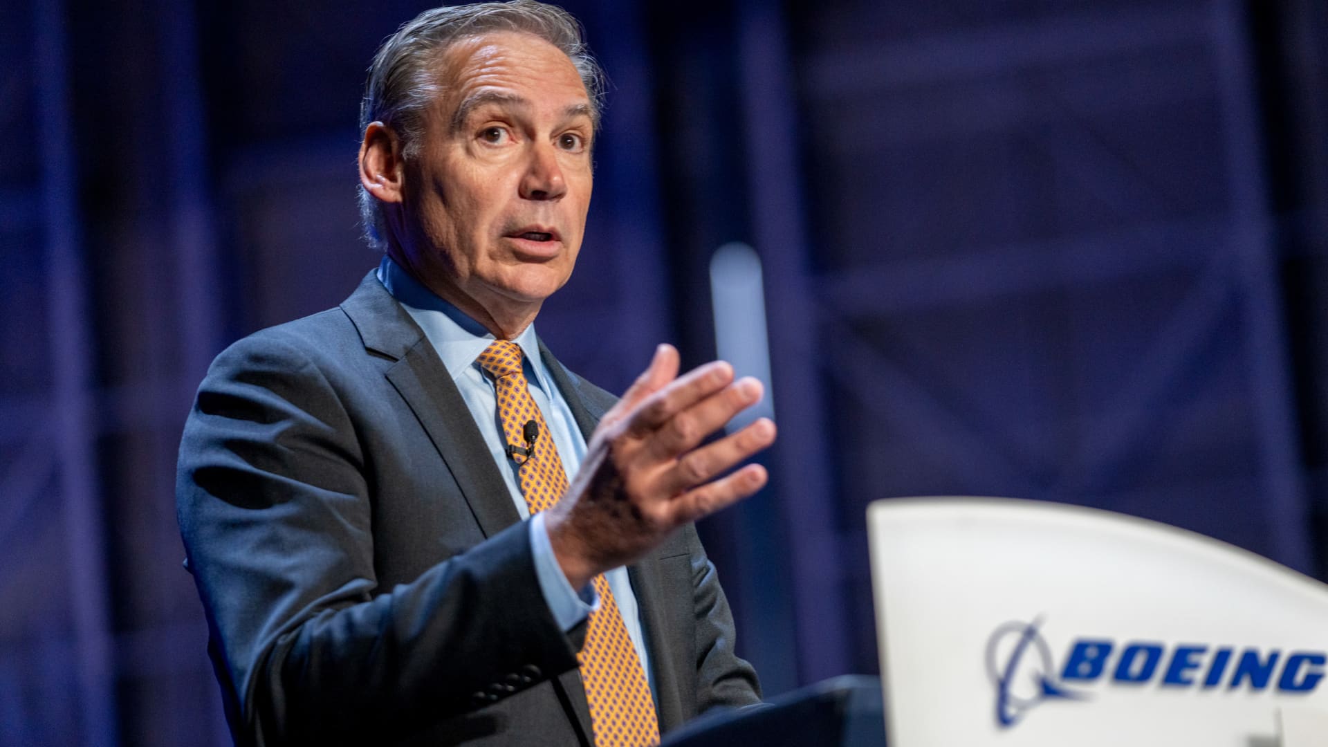 Boeing shares swing on mixed results, but turnaround is progressing